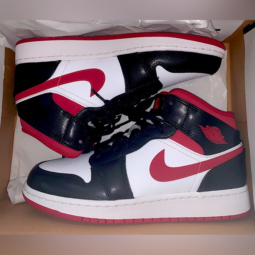 Air Jordan 1 Gym Red